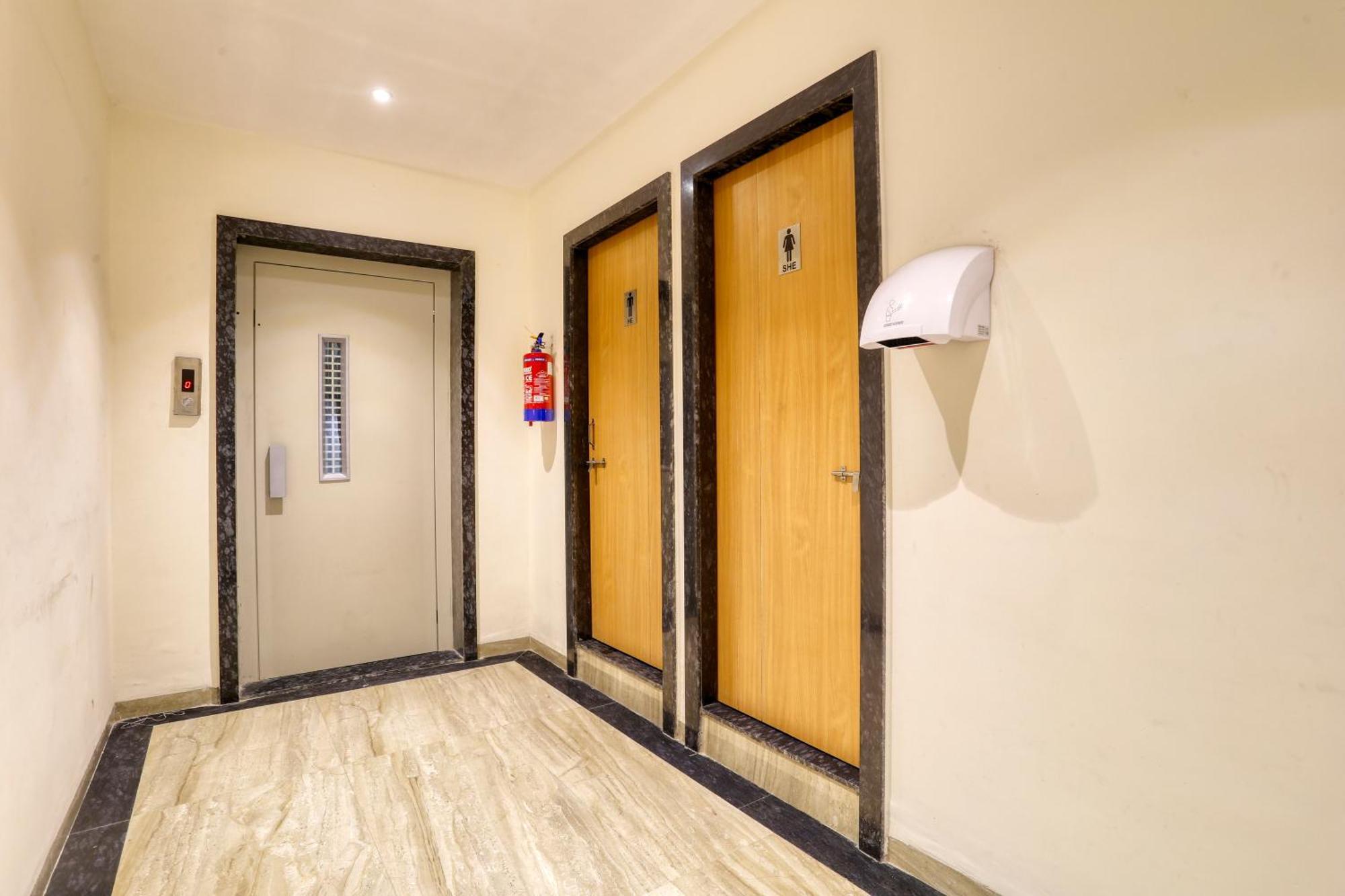 Soonstay Hotel Konark Indaur Kültér fotó
